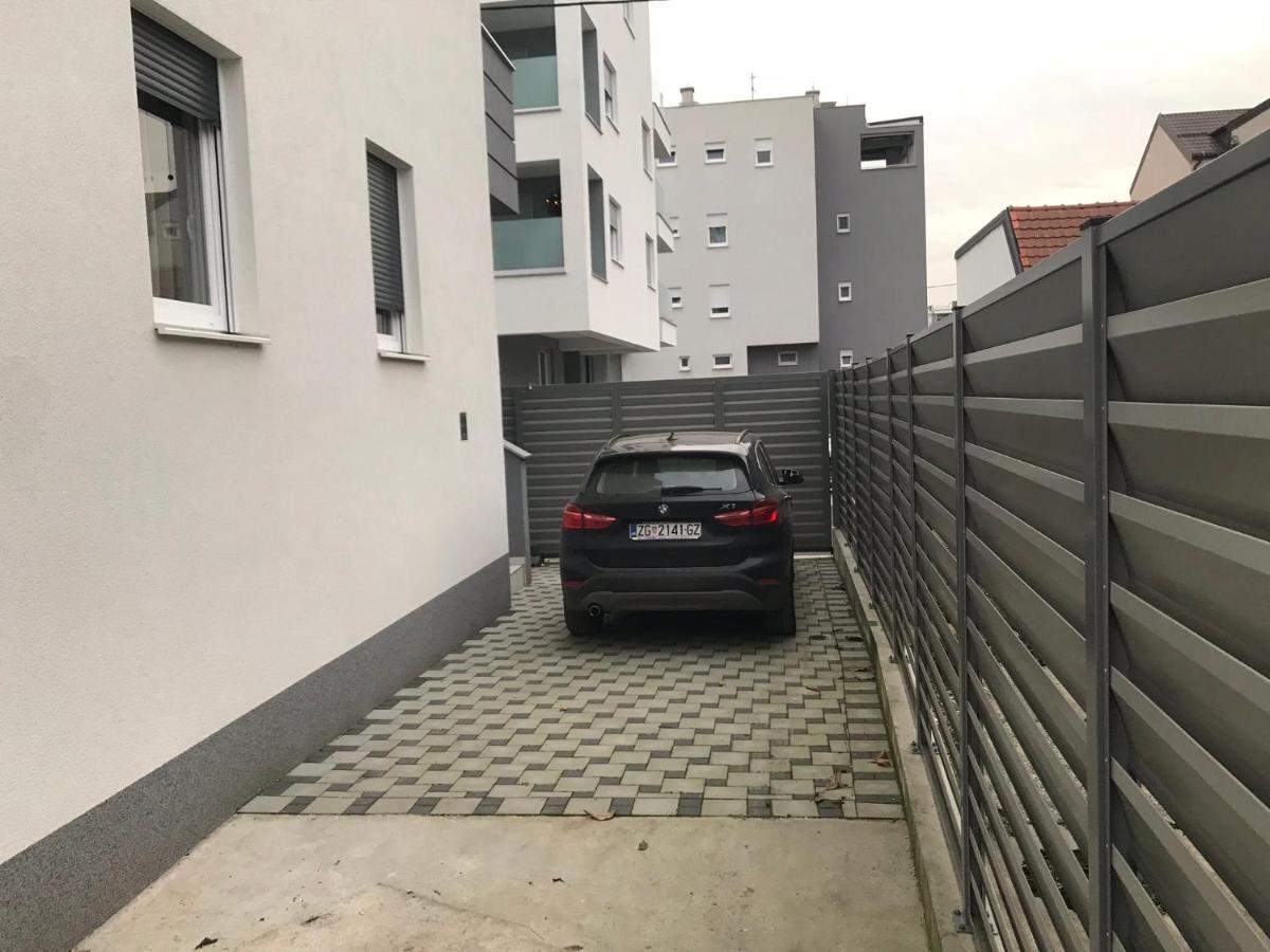 Apartment Sara - Free Parking For 2 Cars Zagreb Eksteriør bilde